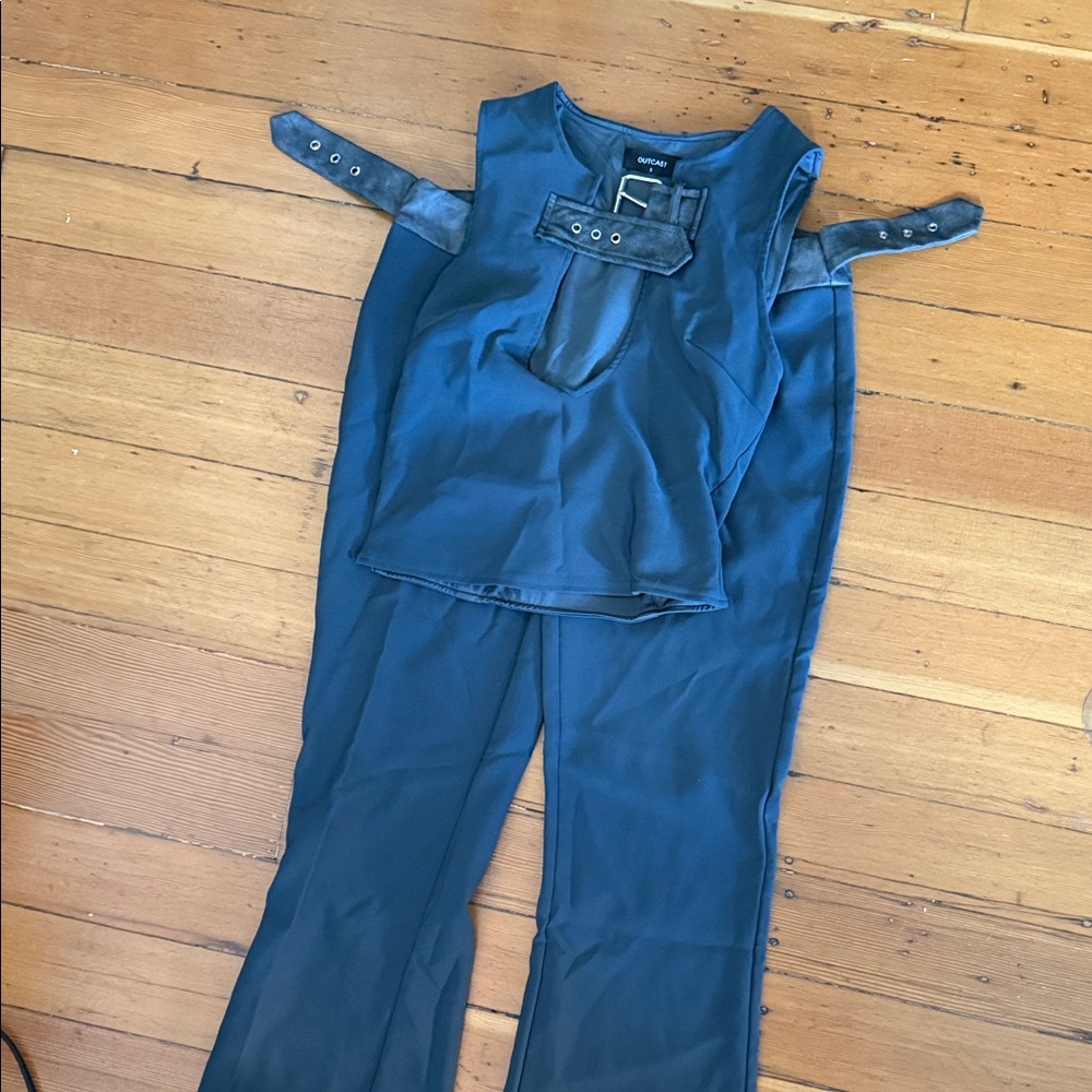 Grey Outcast Matching Set